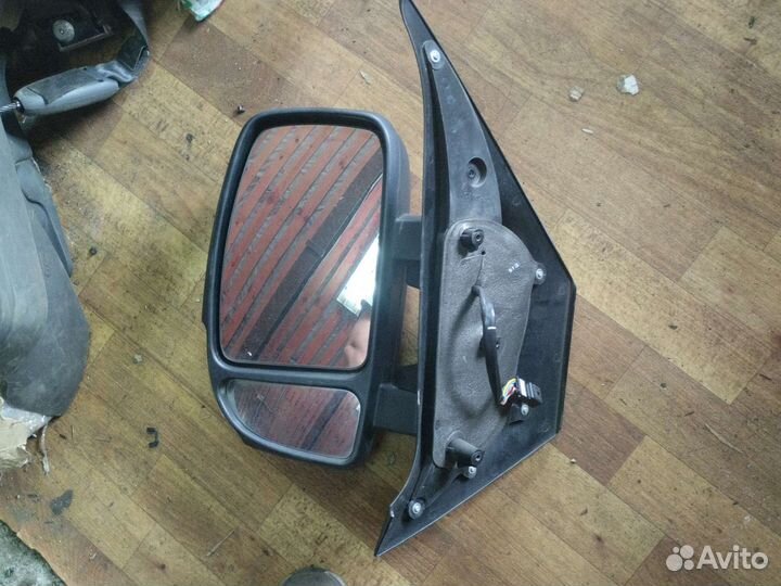 Зеркало боковое левое Renault Master 3 Movano 3