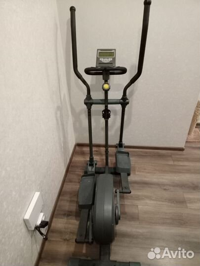Эллиптический тренажер torneo