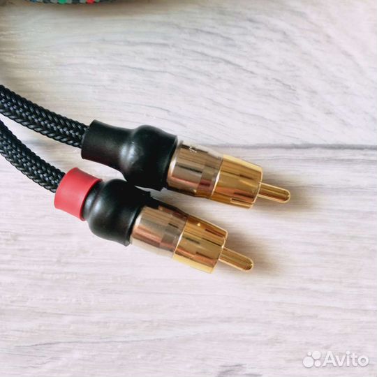 Межблочный кабель 2 rca Audioquest 1м.новый
