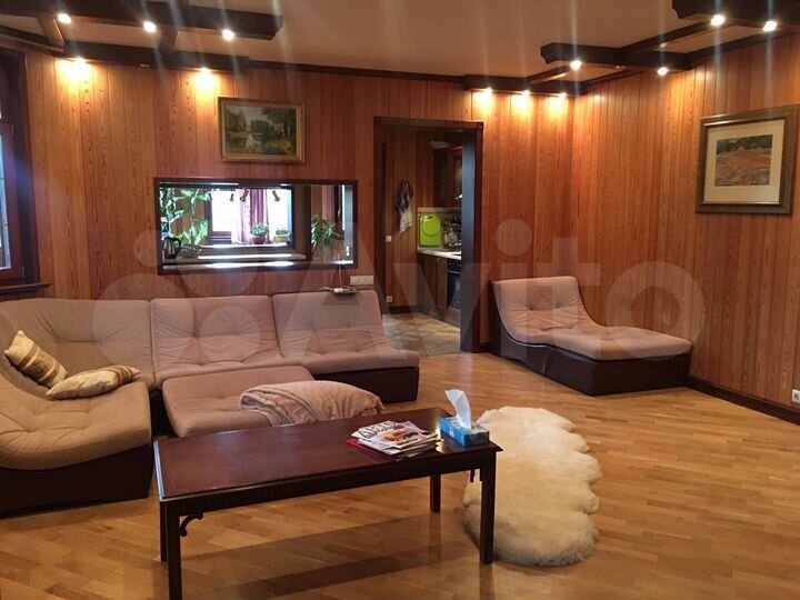 Коттедж 350 м² на участке 50 сот.