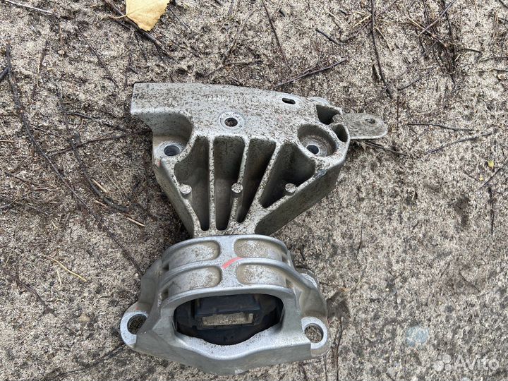 Опора двигателя renault duster