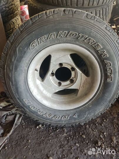 R15 Dunlop Grandtrek AT3 235/75, PCD 5x110 DIA 100