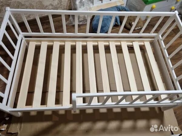 Кроватка высокий борт для малыша Лисенок из массив