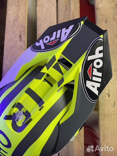 Внедорожный шлем Airoh Twist 2.0 Bit Yellow