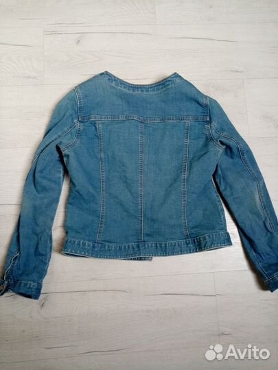 Джинсовая куртка женская