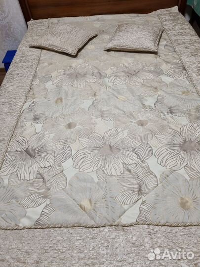 Покрывало на кровать новое Италия на кровать150см