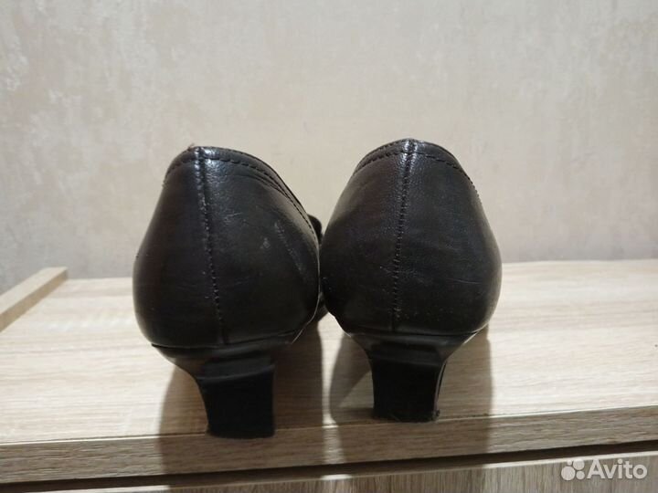 Туфли женские 39 размер кожаные