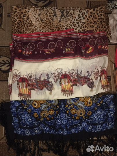 Платки.пуховые, цветные и др. Ручная работа