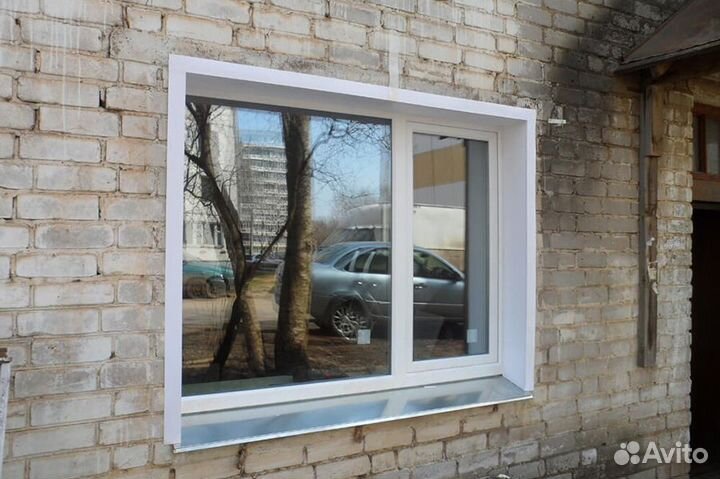 Окна в Ладожской