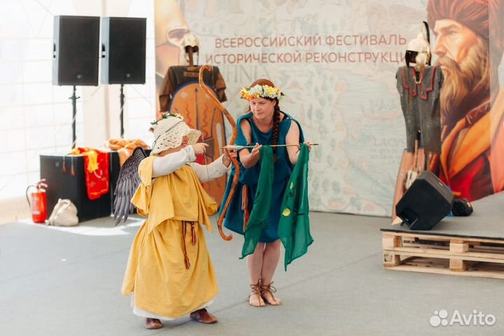 Актриса аниматор маленького роста, карлик