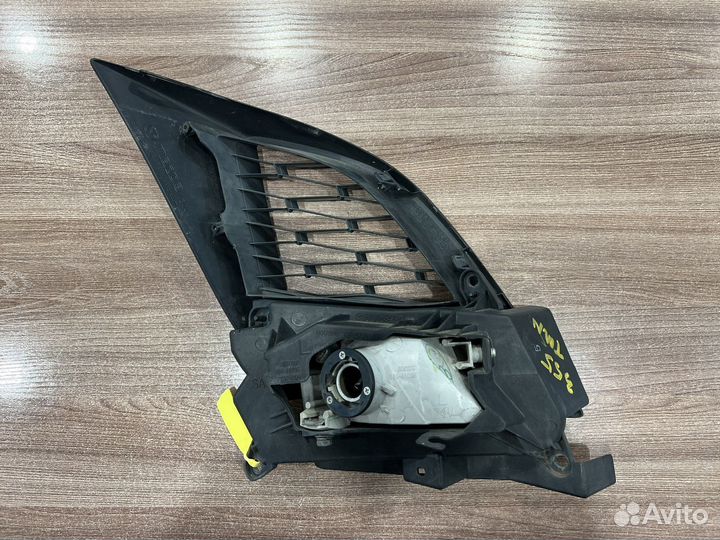 Фара противотуманная левая Mazda 3 BL 2009-2013