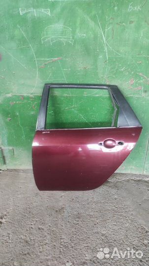 Дверь боковая задняя левая Nissan Primera P 12