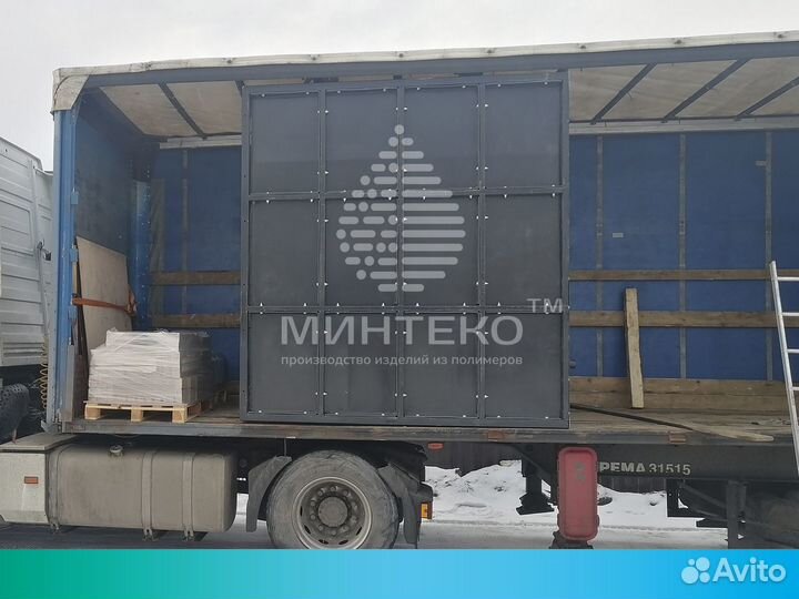 Емкость прямоугольная в металлическом каркасе