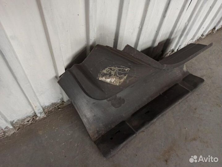 Порог левый Renault Fluence/Fluence Z.E
