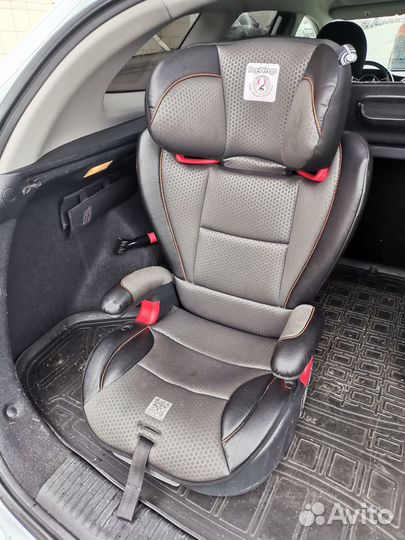 Водитель на личном легковом автомобиле