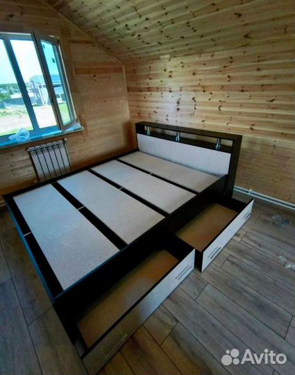 Кровать односпальная с ящиками новая