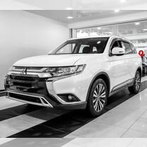 Mitsubishi Outlander 2.0 CVT, 2019, 64 454 км, с пробегом, цена 2 550 000 руб.