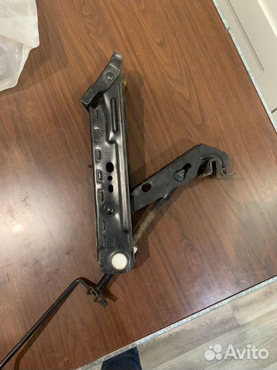 Домкрат оригинальный