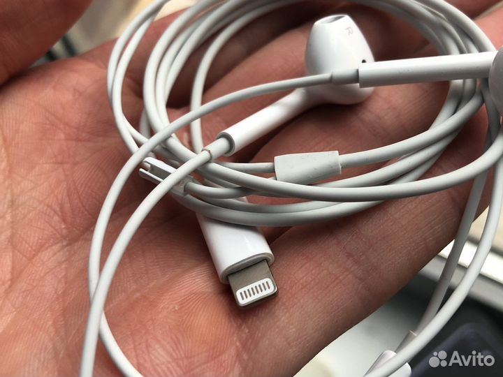 Наушники apple lightning iPhone XS