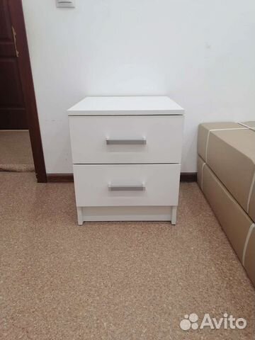 Тумба прикроватная