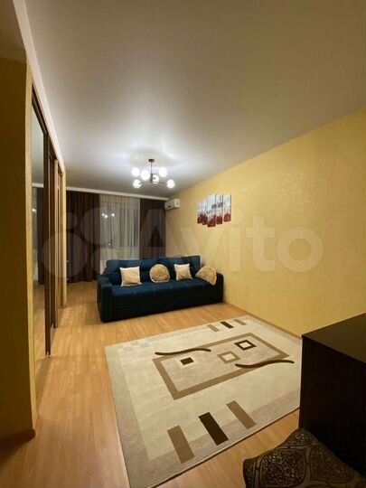 2-к. квартира, 50 м², 8/13 эт.