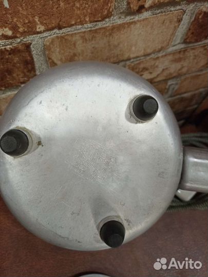 Чайник электрический бу