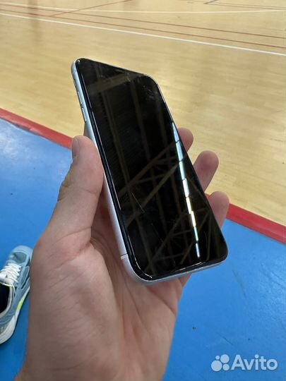 iPhone Xr, 128 ГБ