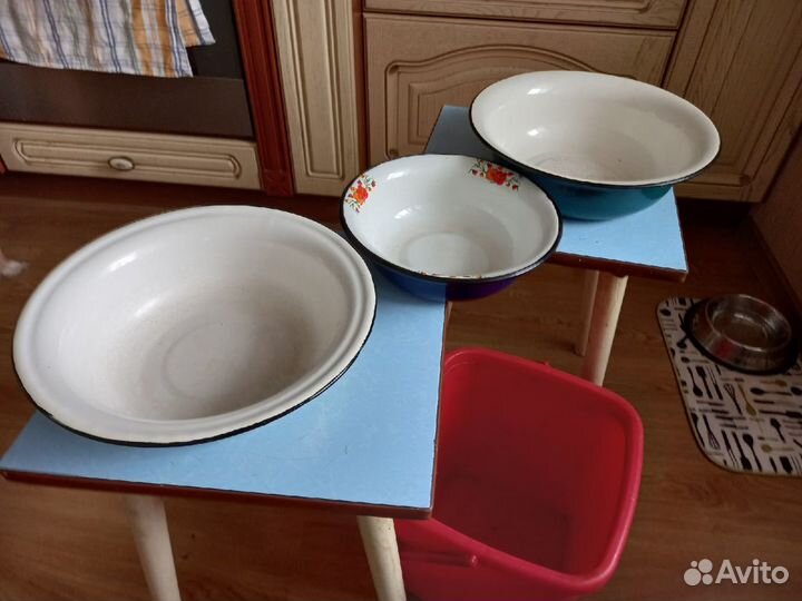 Посуда, блюда, тазы, ведра,кастрюли