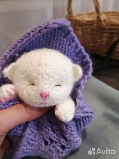 Вязаный котенок для Валентины Вениаминовны