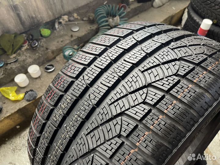 Pirelli Winter Sottozero II 295/30 R20 101W