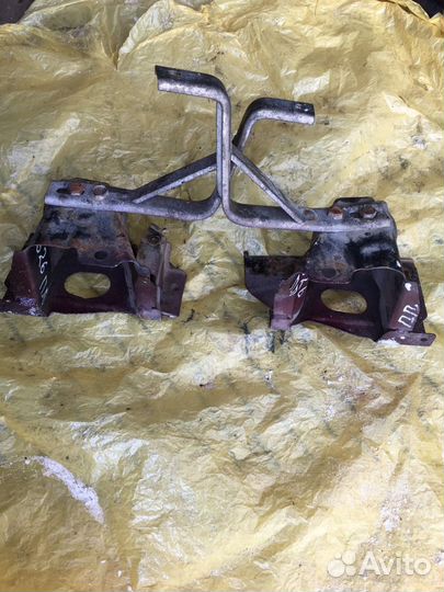 Кронштейн переднего бампера Mazda 626 GE 91-97 гг