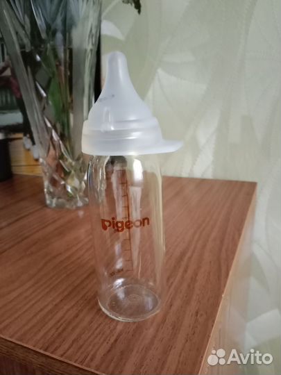 Бутылочка для кормления стекло б/у 1 раз