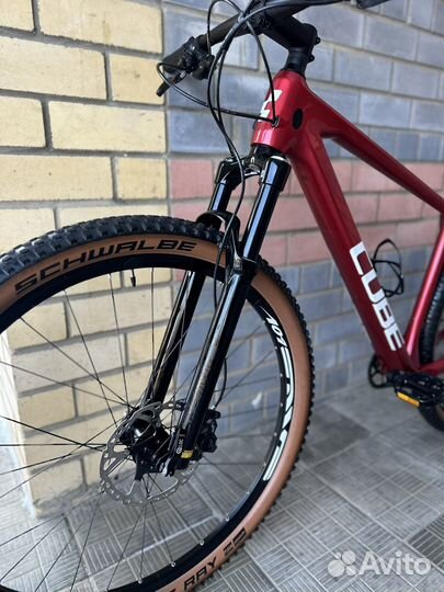 Cube Reactio Onе С:62 Carbon рама L 29