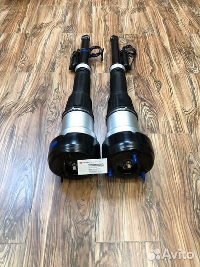 Задний пневмоамортизатор мерседес W221 A2213205713