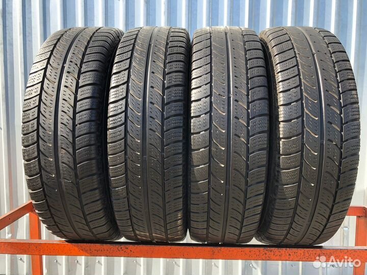 Continental VancoWinter 2 205/75 R16C