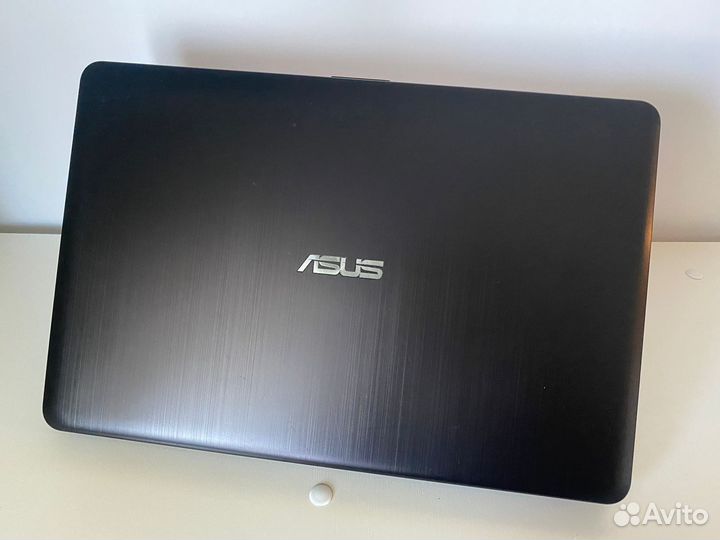 Asus 4 ядра/N3710/810M/4GB/500GB