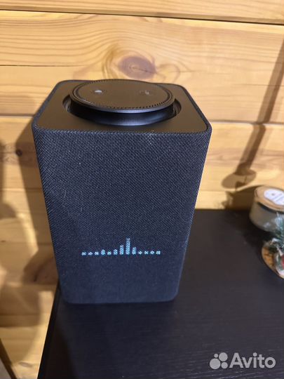 Умная колонка алиса макс