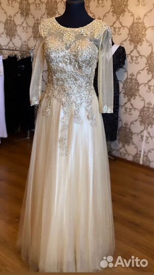 Вечернее платье