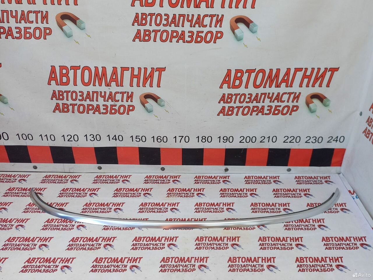 Молдинг крышки багажника Voyah Free б/у