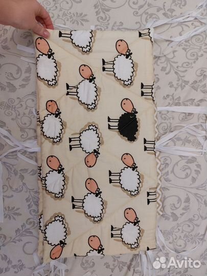 Бортики в детскую кроватку новые, плоские