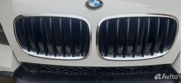 Решетка радиатора ноздри BMW X5 E70