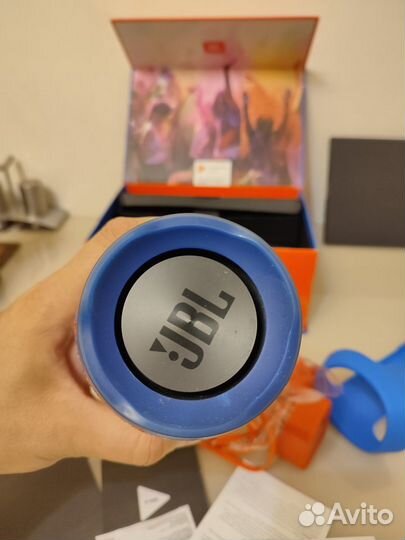 Колонка jbl charge 3 бу