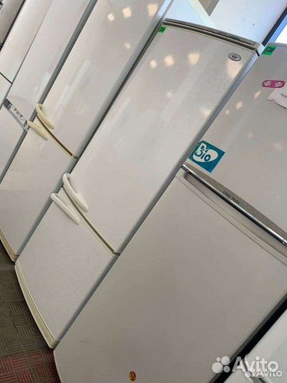 Холодильник без запаха, чистый