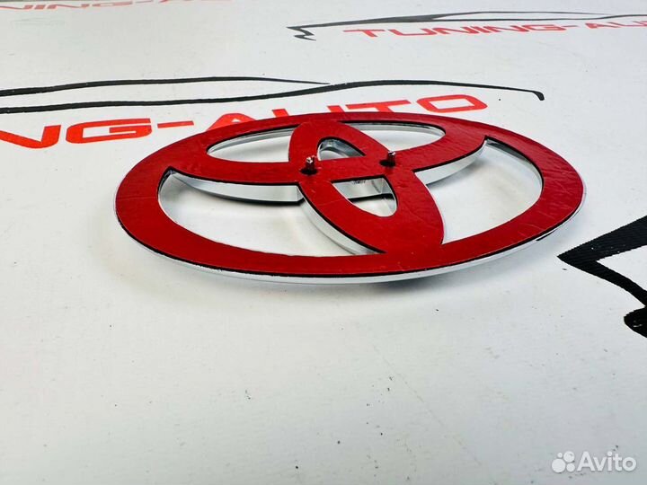 Эмблема 5-й двери Toyota LC 200 (151 см ) D9499