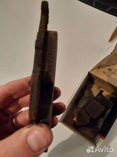 Продам тормозные колодки б/у. На опель астра