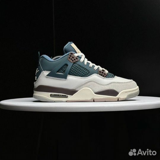 Кроссовки Nike Air Jordan 4