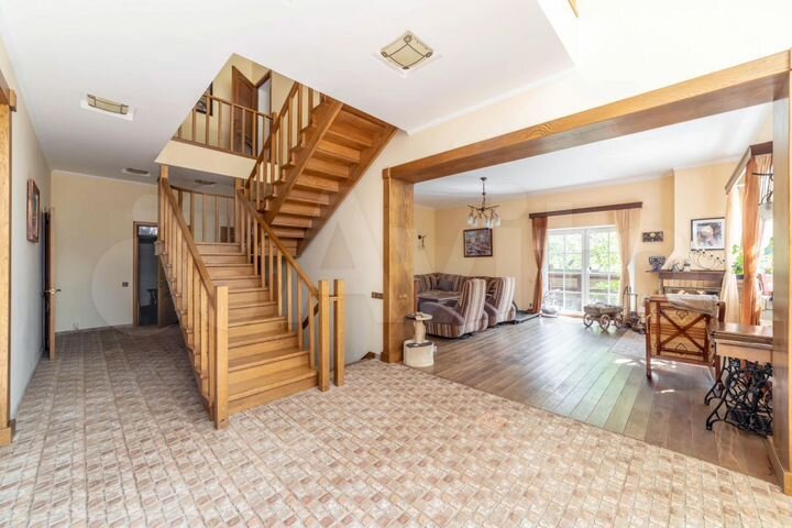 Коттедж 333 м² на участке 25 сот.