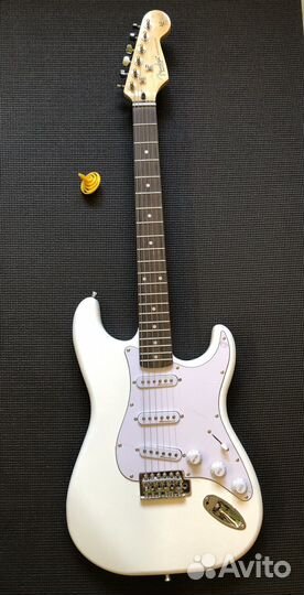 Новый Fender american stratocaster