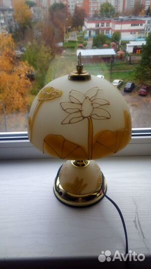 Лампа настольная