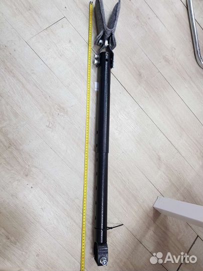 Упор лодочного мотора